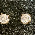 Women's Classic Stud Earrings - Gold