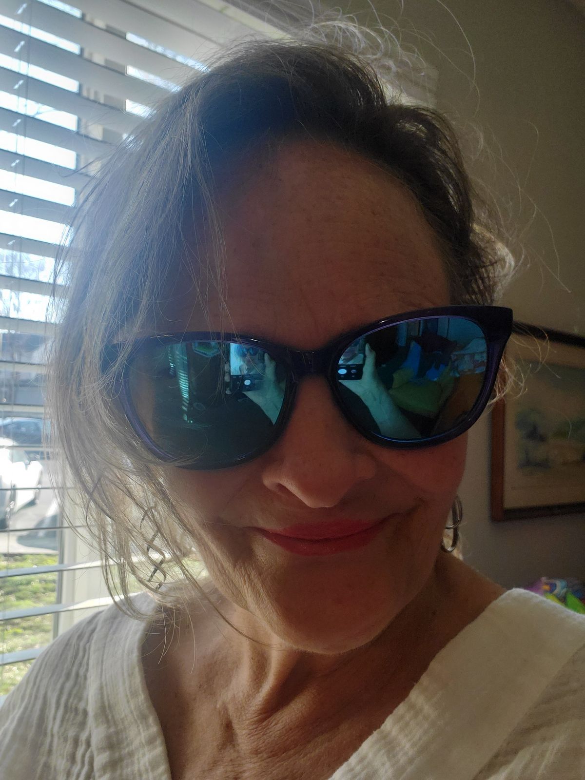 KOMONO Stella Indigo Demi sunglasses NEW cateye feminine blue tortoise Christian Siriano Rx main image 3