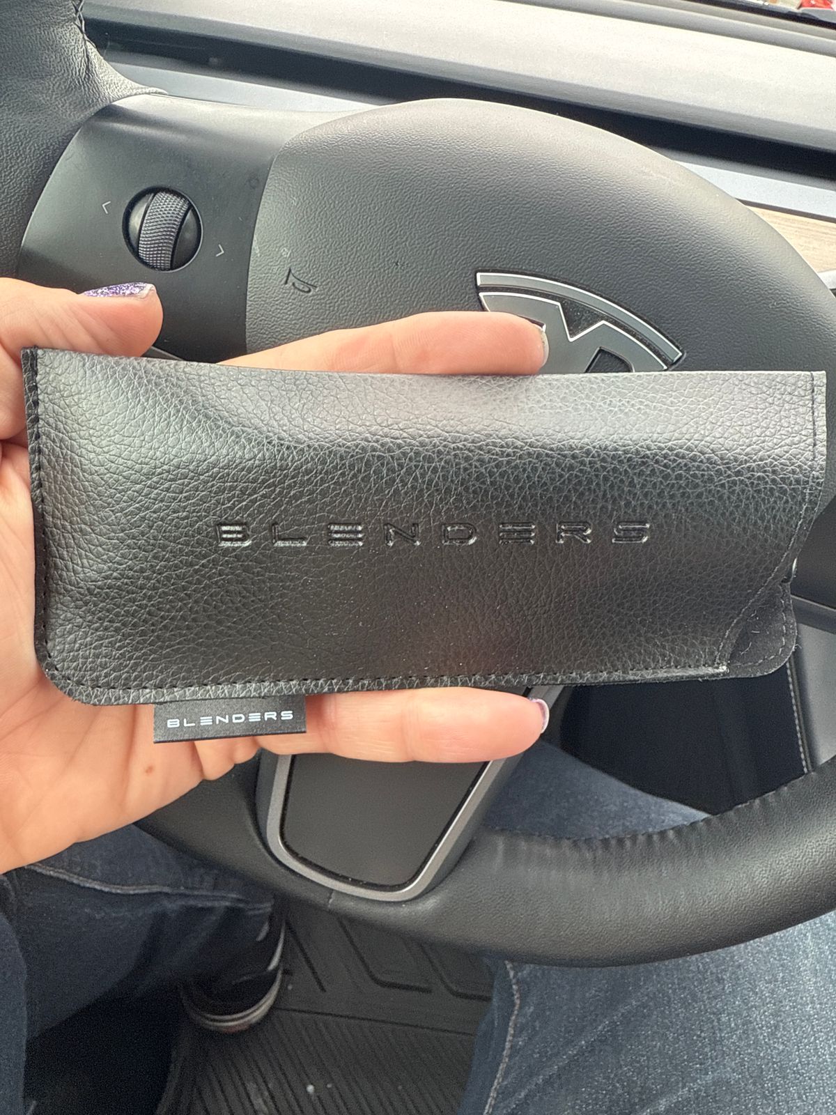 Blenders Eyewear Dapper Sleeve - Black Leather Sunglass Sleeve Mod Sleeve - Stylish Brown Leather Sunglass Sleeve main image 4