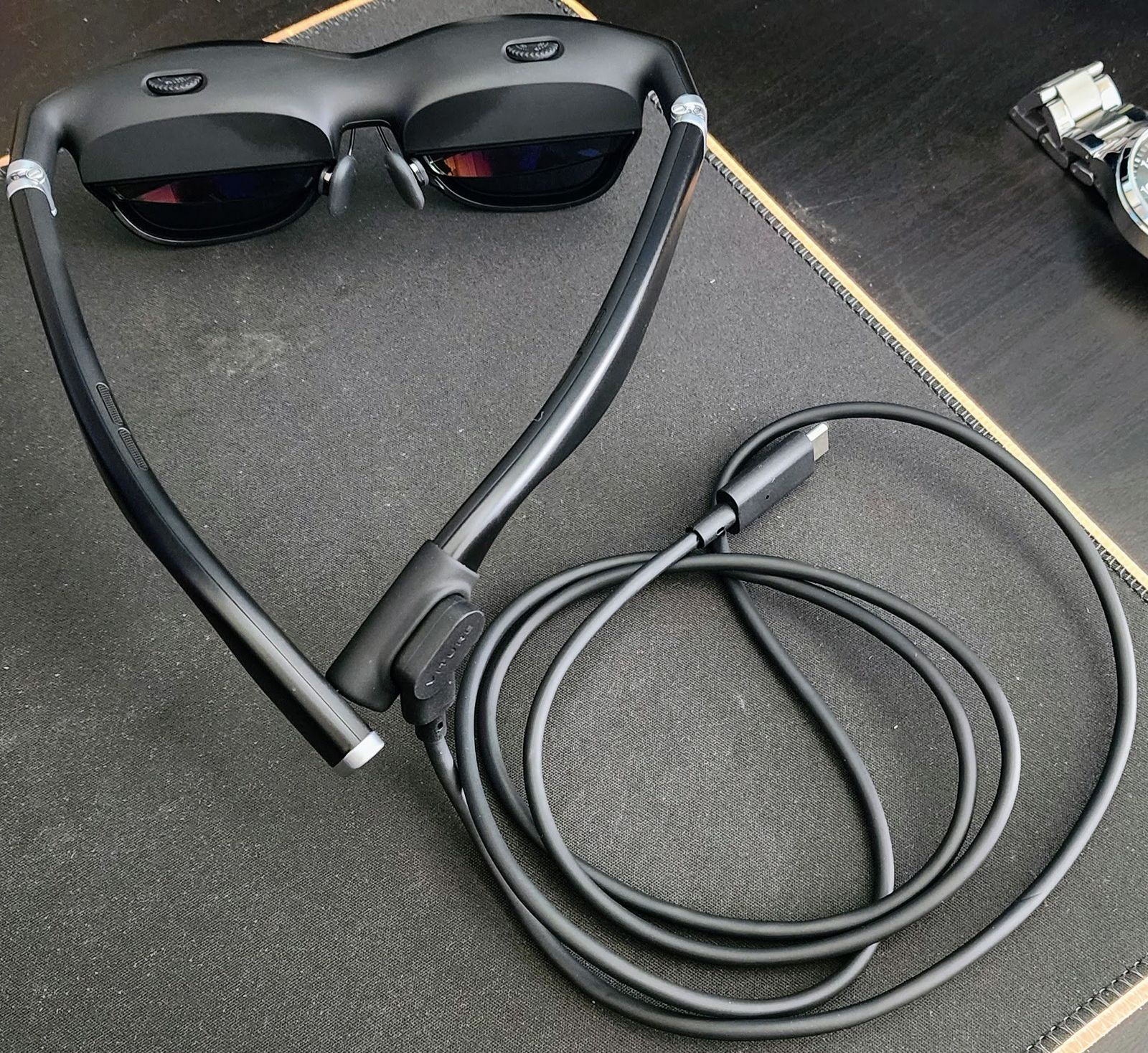 USB-C to マグネット端子 ケーブル | VITURE