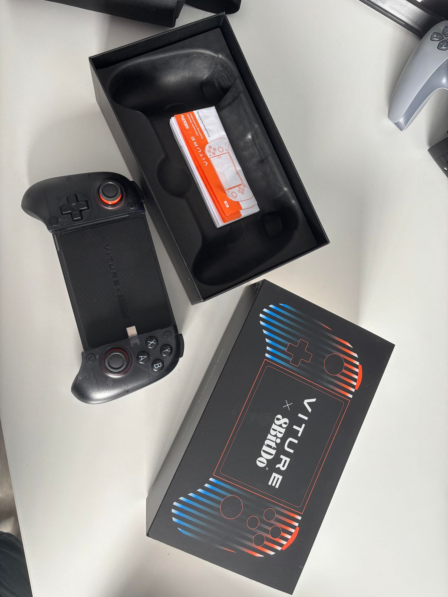VITURE Luma x 8BitDo Ultimate Mobile Gaming Pack | VITURE