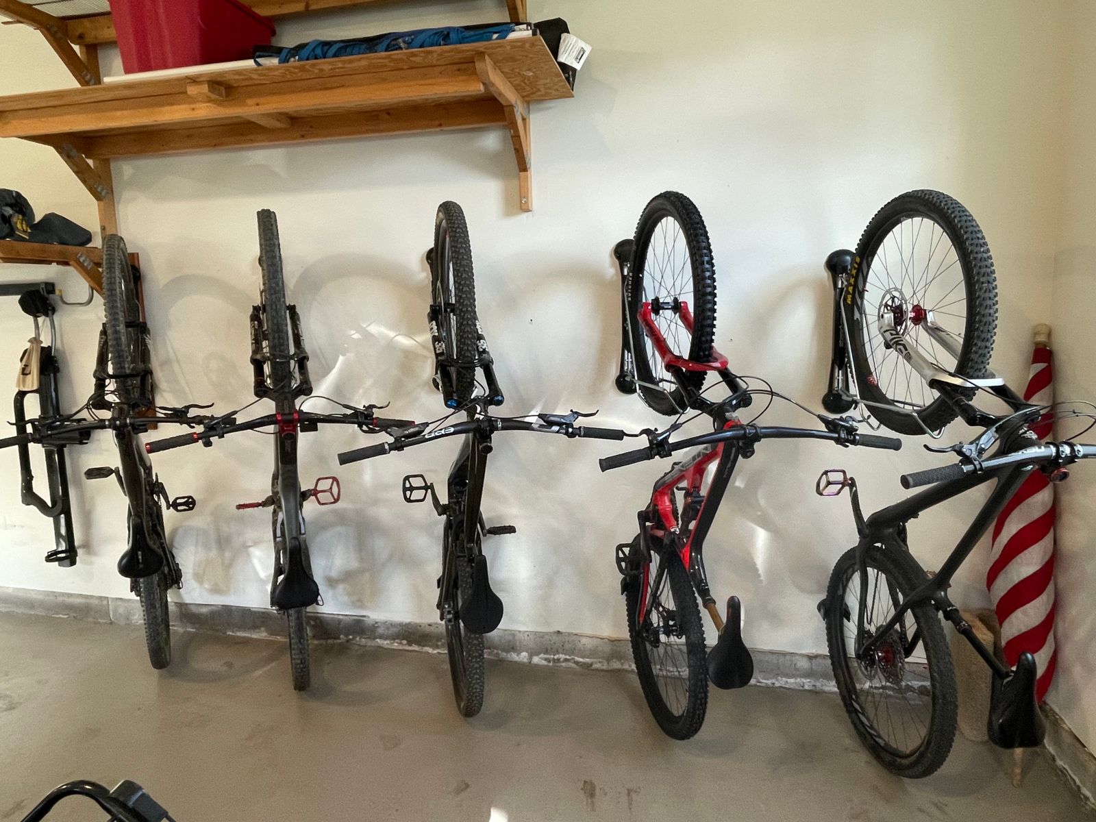 Small Apartment Bike Storage Hallway Classic MTB Rack Vertical