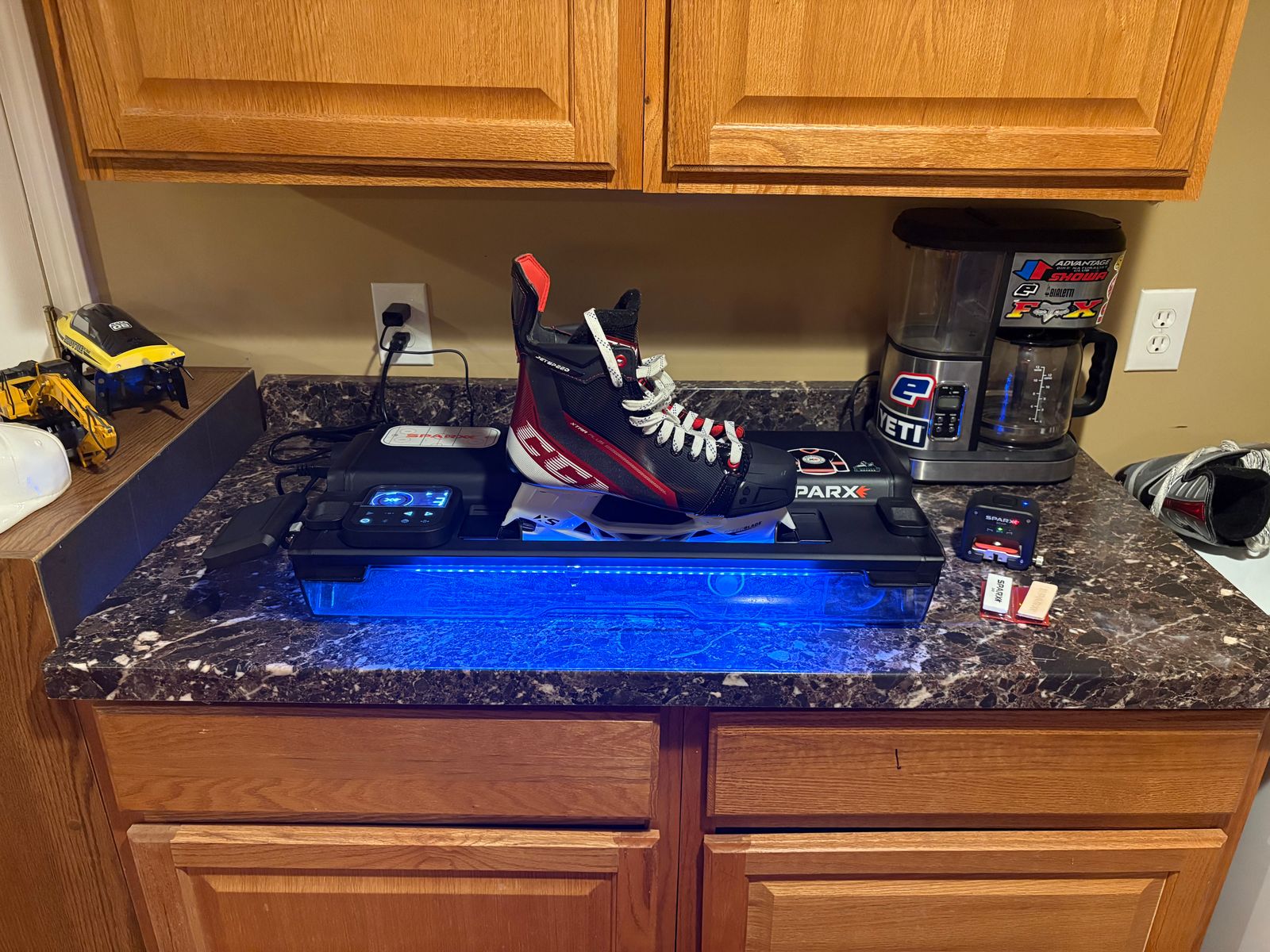 CREATCABIN Skating Blade Soakers Hockey Skate Guards Black Velvet Sport