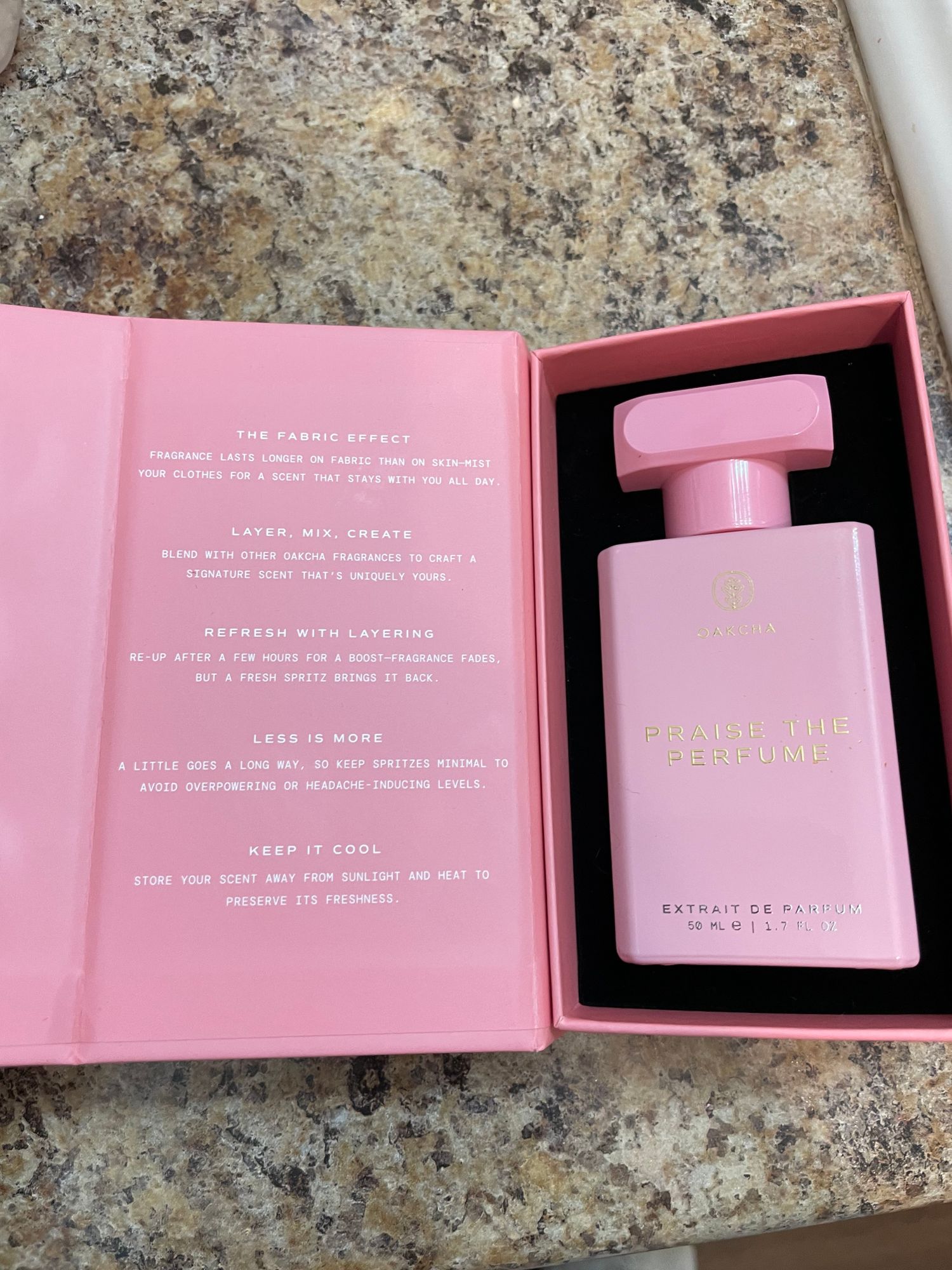 Praise The Perfume Oakcha