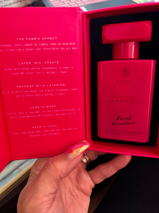 Miss Girl – Oakcha