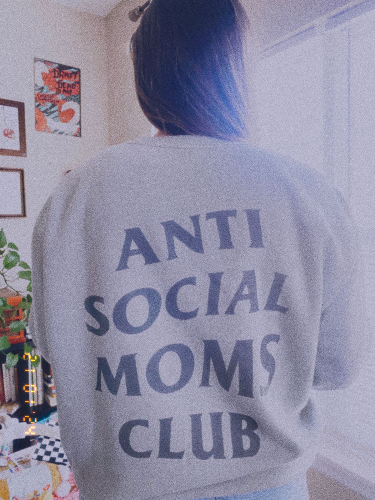 Antisocial Moms Club Crewneck – Hubs & Hers