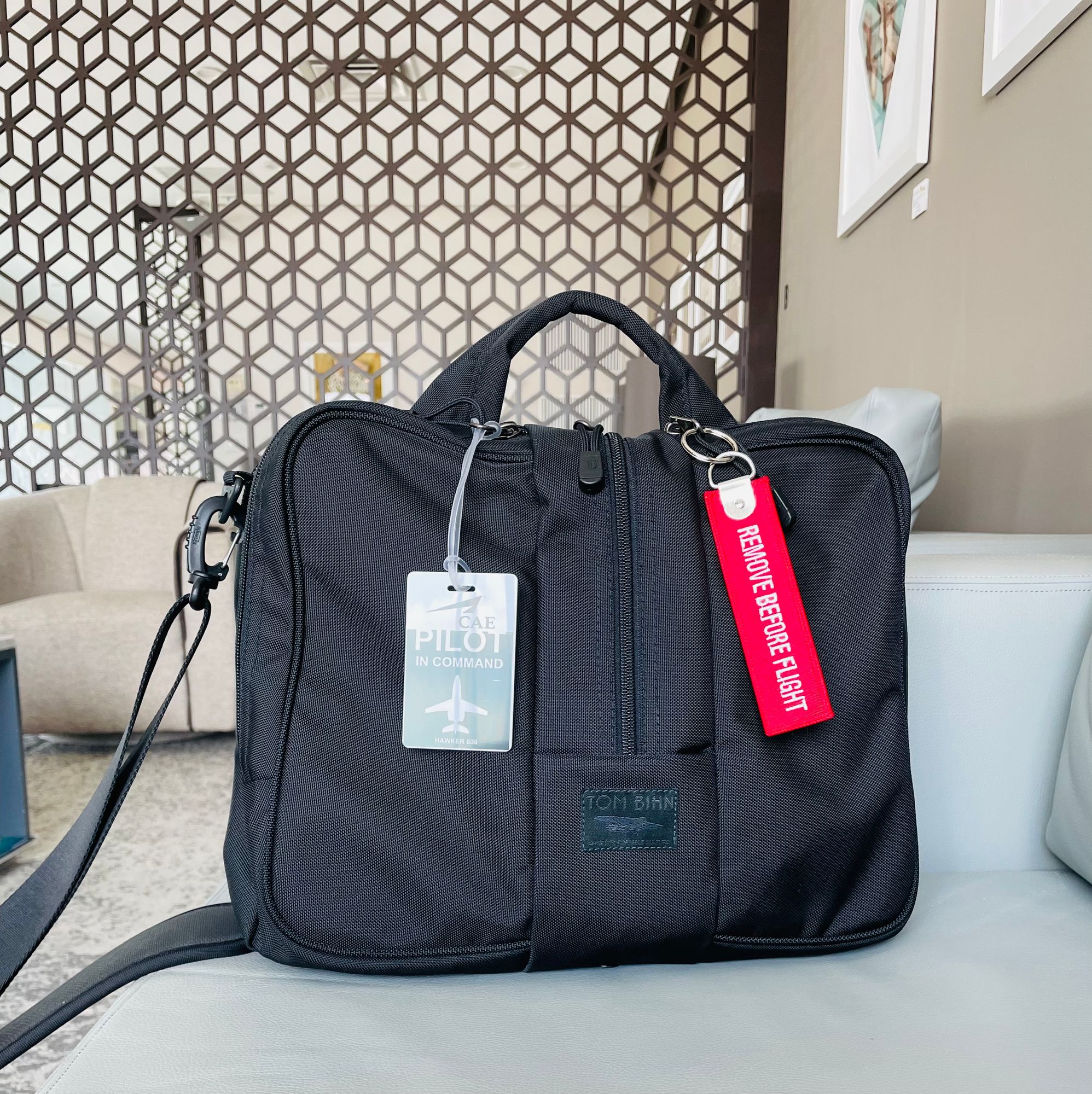 TOM BIHN Pilot, Personal Item Travel Bag, 13L, 15.5