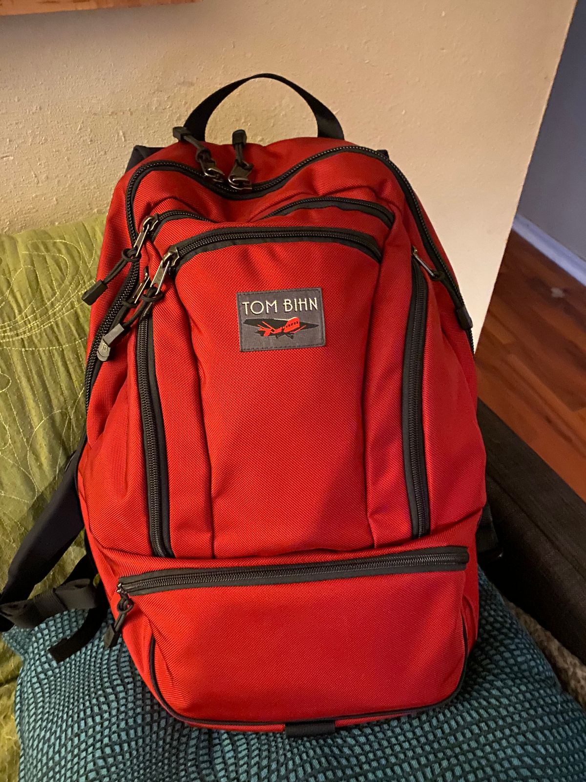 TOM BIHN Synapse 25, Everyday Carry Backpack, 25L