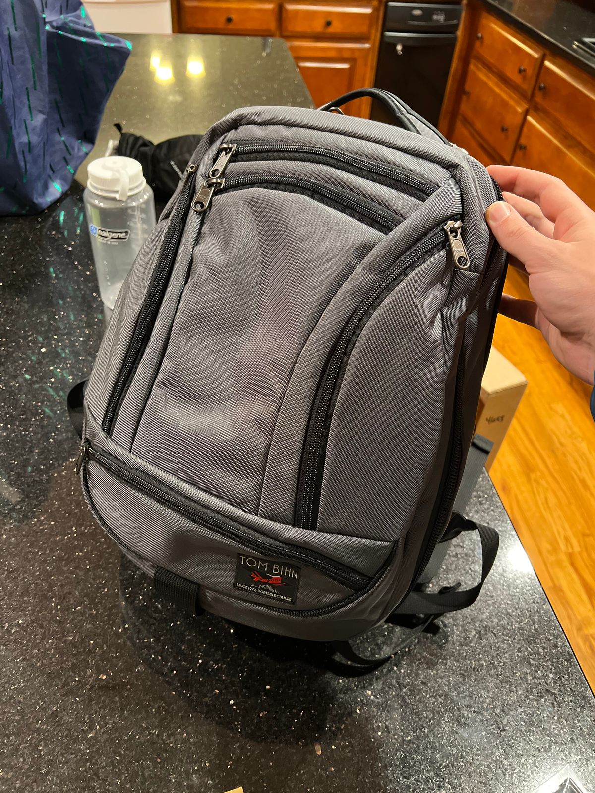 TOM BIHN Synik 22, Everyday Carry & Travel Backpack, 22L
