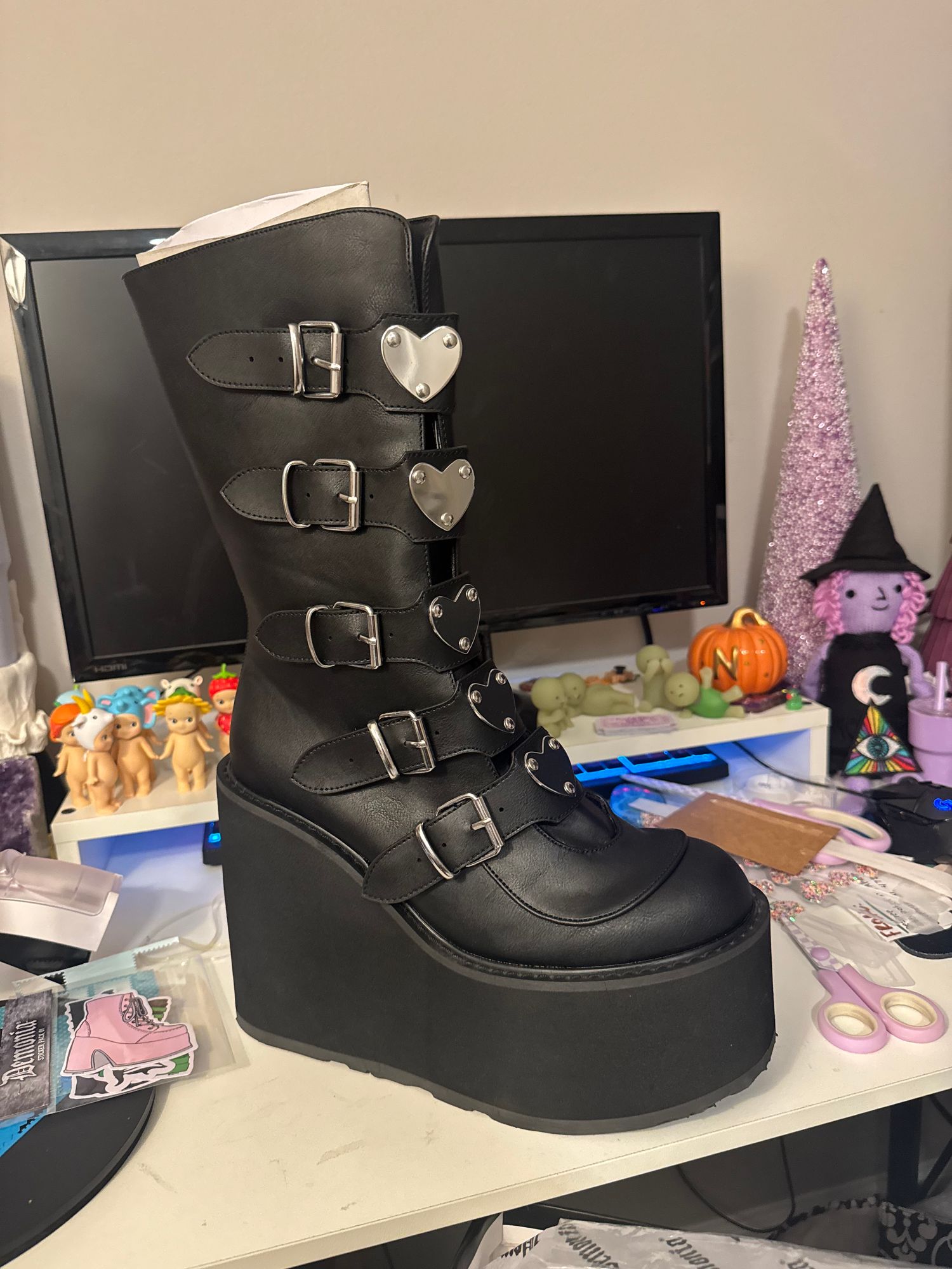 demonia boots heart buckles