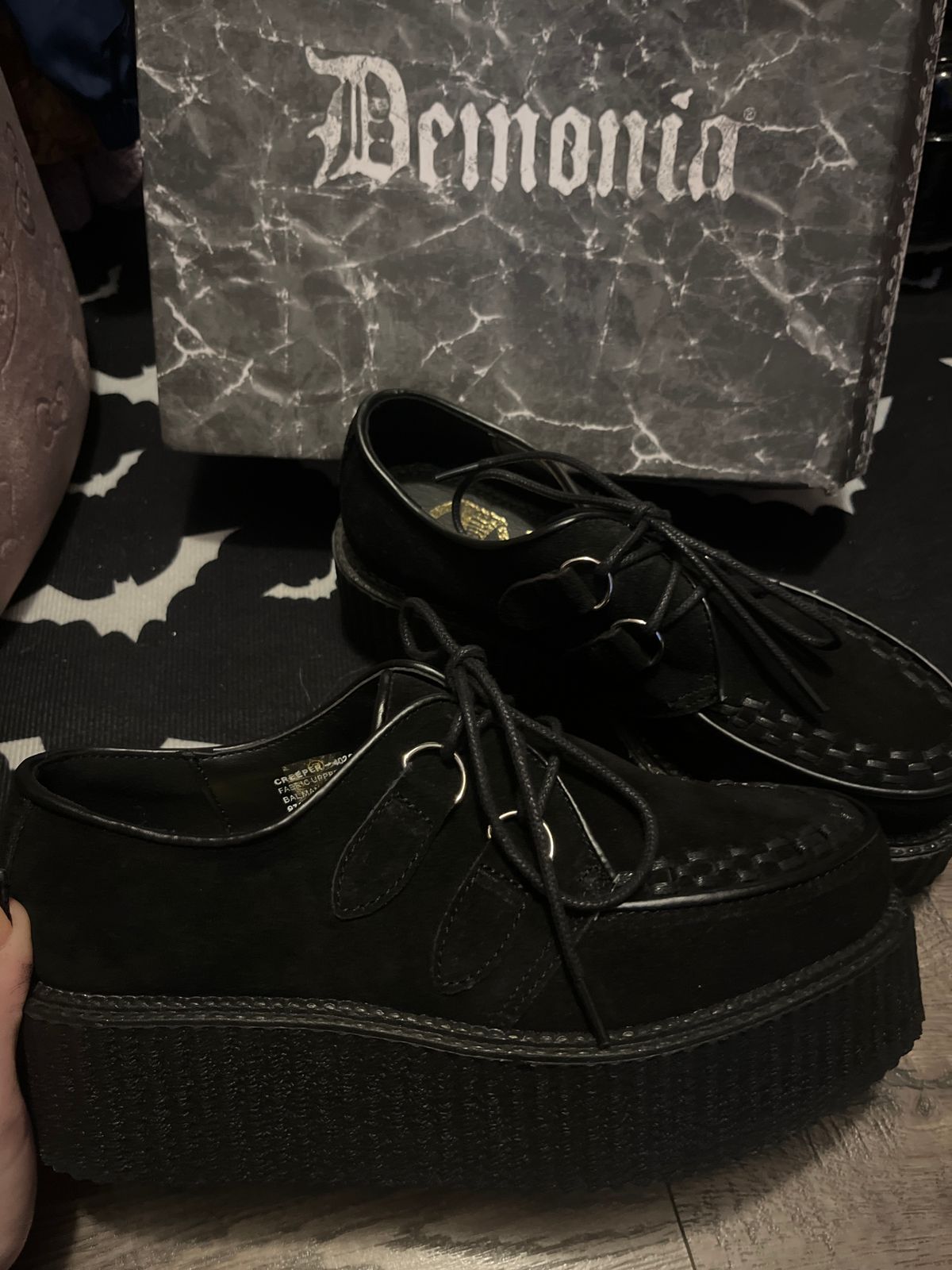 Demonia 80s Gothic Punk 402S Black Suede Leather Creepers 5 Men’s/7 Women’s DEMONIA  main image 2