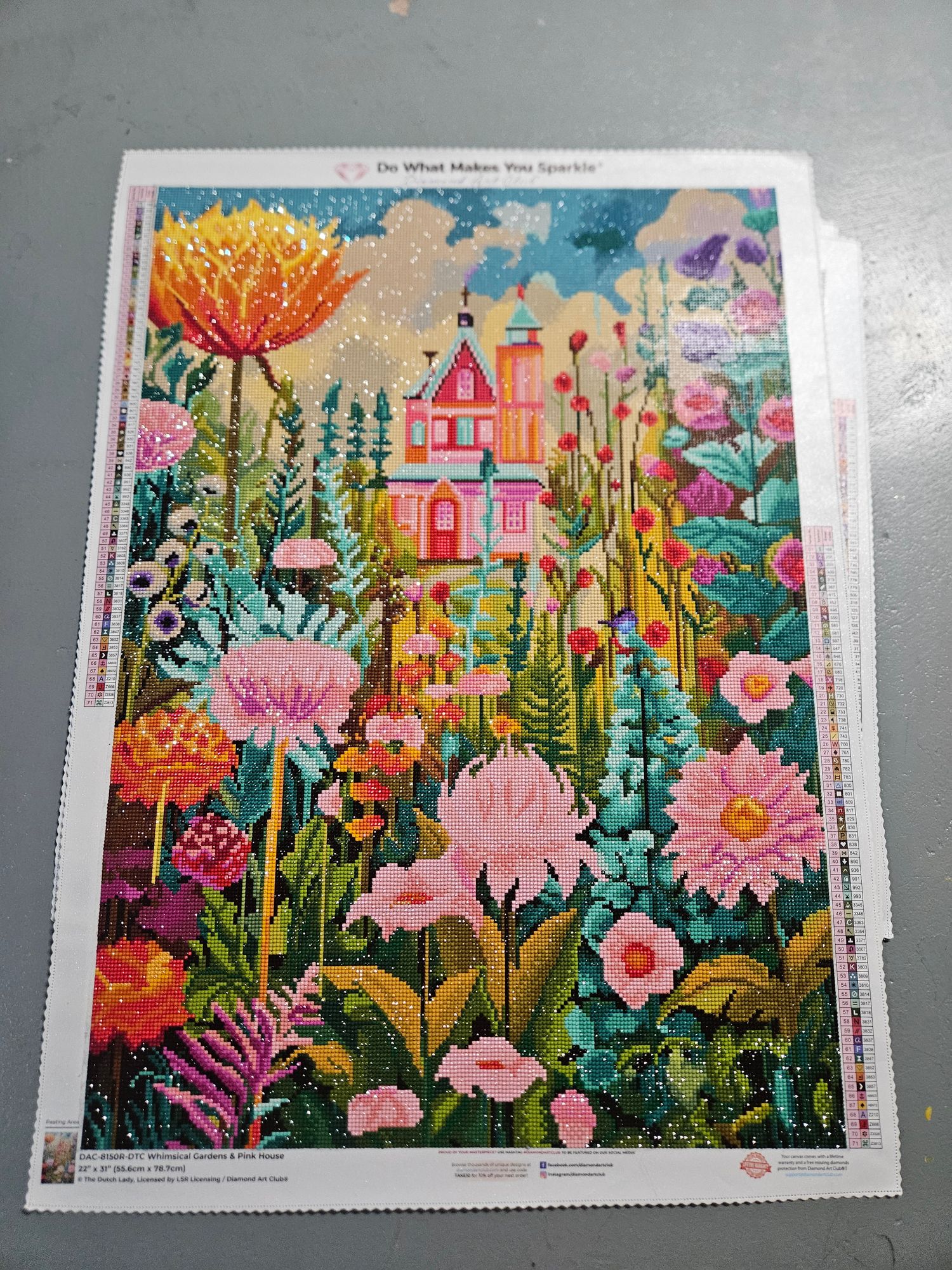Whimsical Gardens & Pink House Diamond-Painting-Set – Diamond Art Club