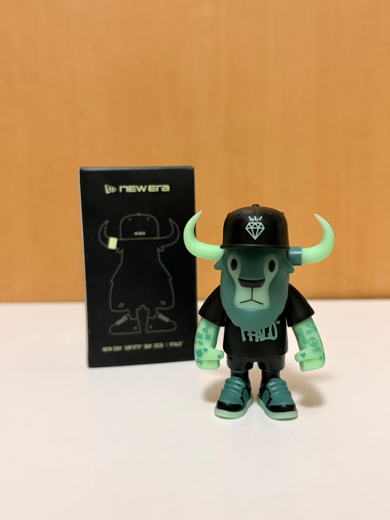 フィギュア 59FIFTY DAY Memorial Collection FFALO 7cm ブラック 
