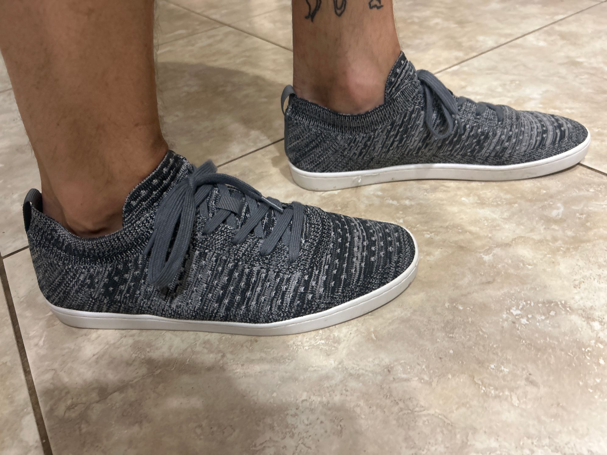Suavs The Zilker Lace Up Casual Minimalist Shoes Men’s sz 9.5 Women\'s Sz 11.5 SUAVS The Zilker Low-Top Shoe Review main image 2