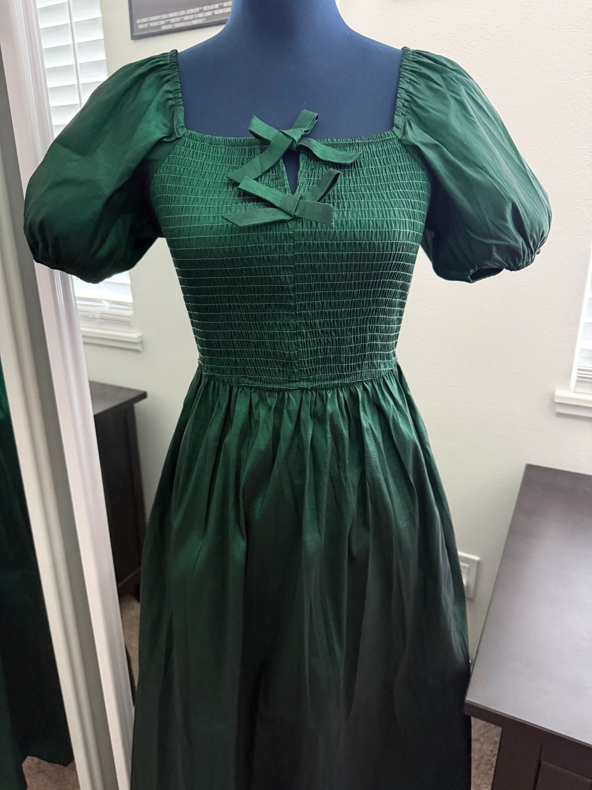 Cassie Dress in Green Taffeta  Ivy City Co