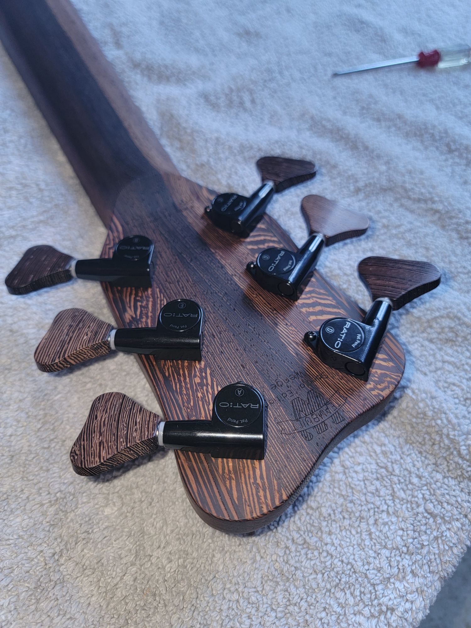 3+3 RATIO Acoustic Guitar Machine Heads GT-118-D01 | Graph Tech