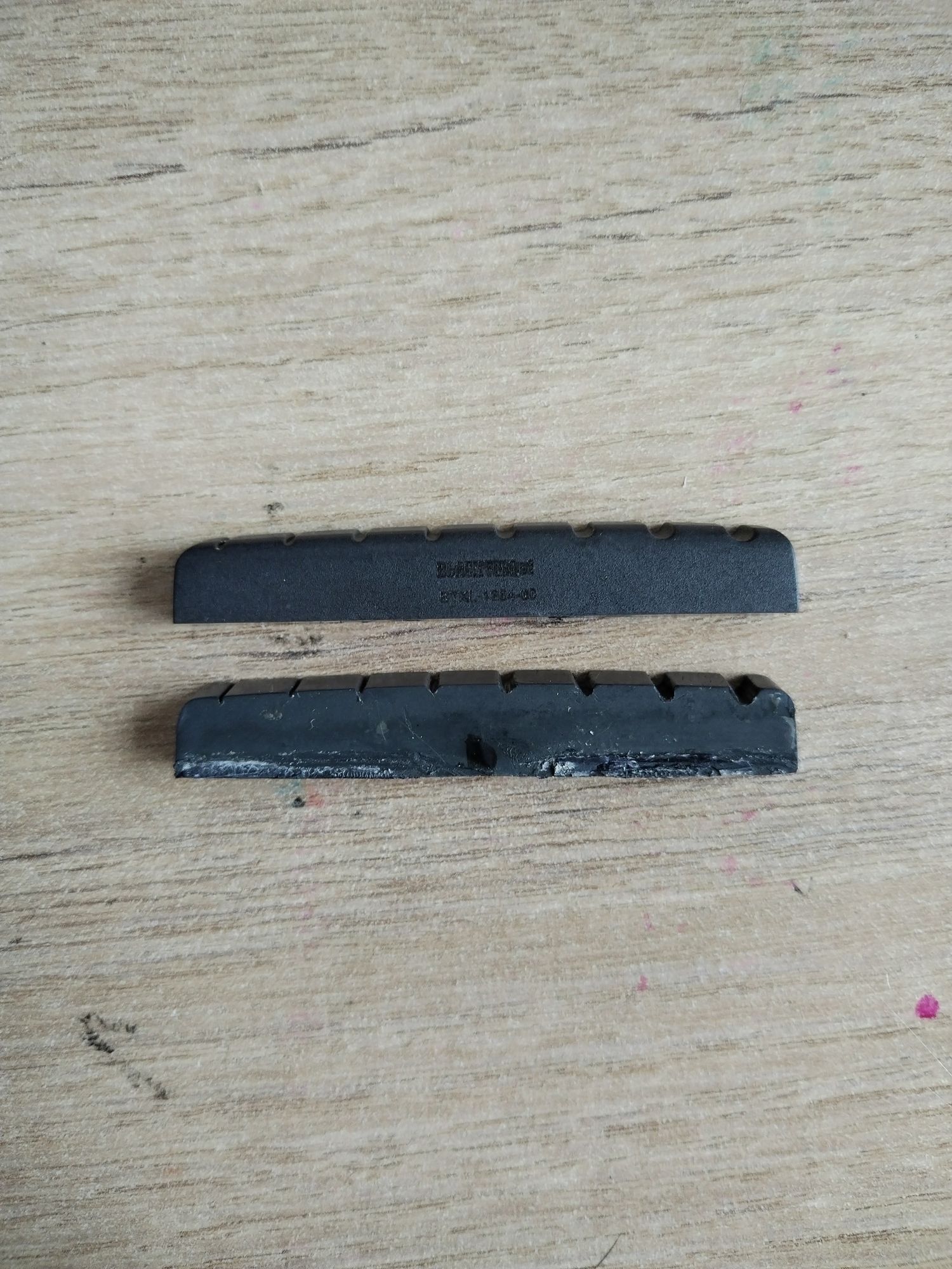 GRAPHTECH PQL-6010-00 CAPOTASTO PER CHITARRA ELETTRICA IN TUSQ BIANCO - Foto 4