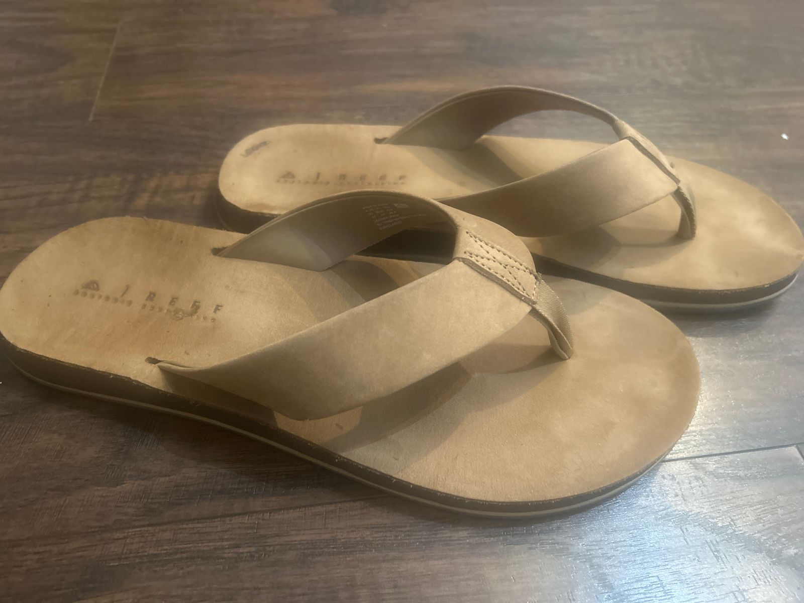 Reef Ojai Classic Flip Flop Sandals Mens 8 Dark Brown Leather Cushion Comfort Dark Brown Reef Mens Ojai Classic Flip Flop Sandal | Rack  main image 2