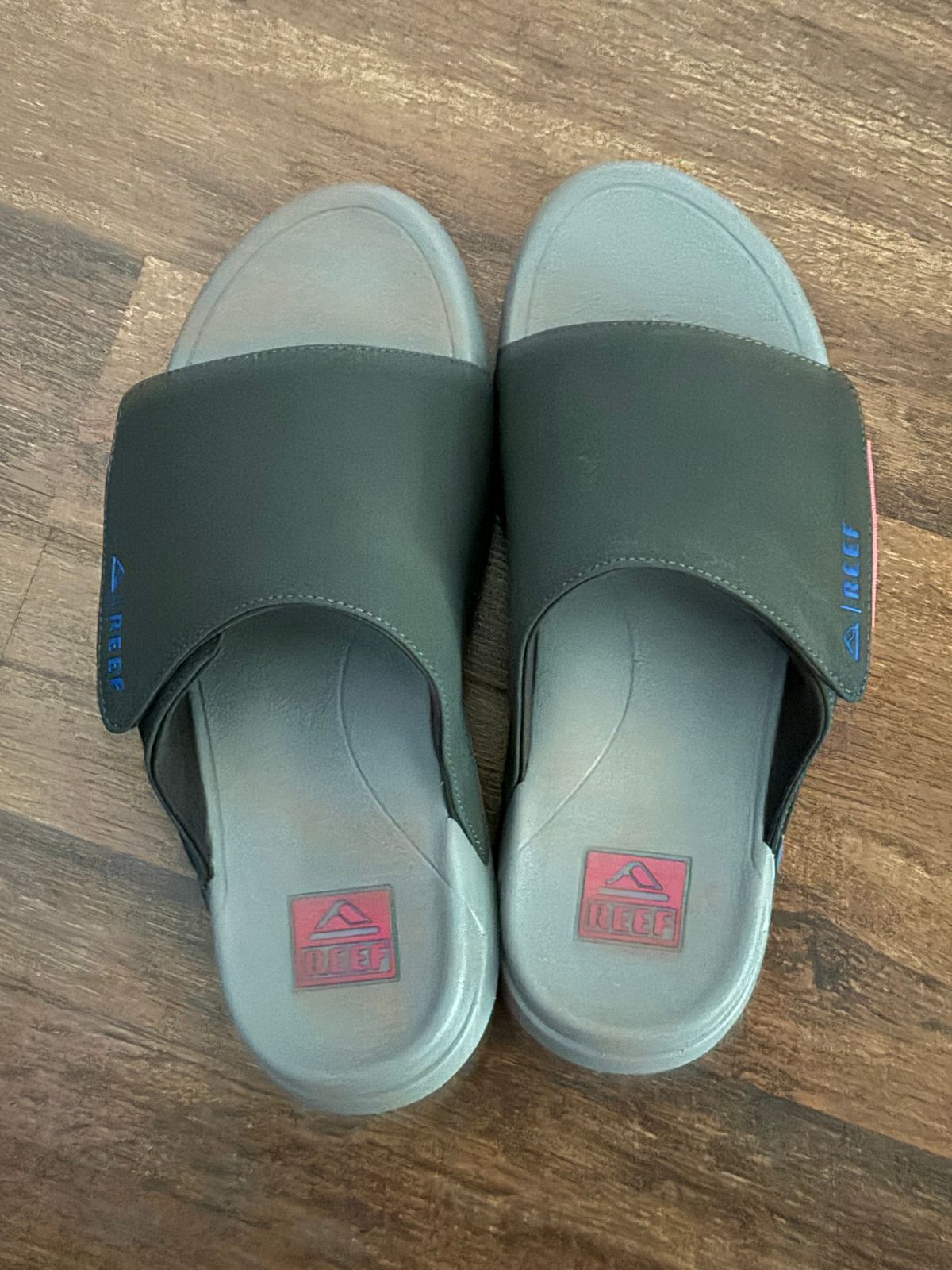 Reef Swell Cruiser Slide With Bottle Opener Size 13 Men Grey Green CJ6222 NWT Amazon.com: REEF Cruiser Slide Mens Sandal Black-Grey 7  main image 2