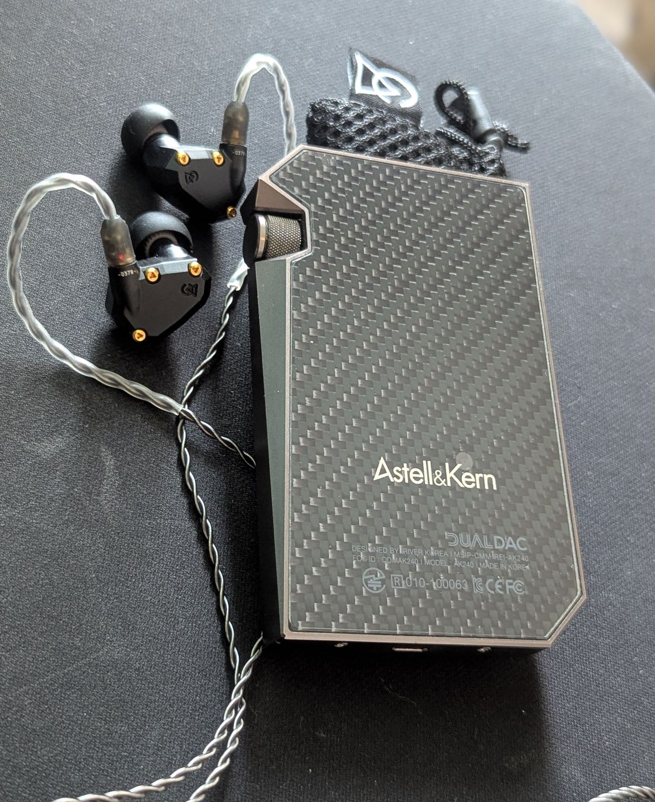 Astell&Kern AK240 256GB ガンメタル(AK240-256GB-GM) – e☆イヤホン