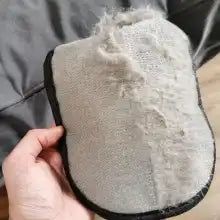 Gant couvert de poils après usage