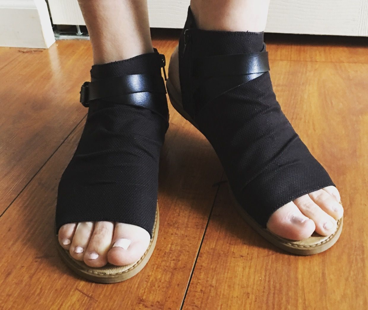 Blowfish Balla Black Blowfish Balla Sandals Solid Black