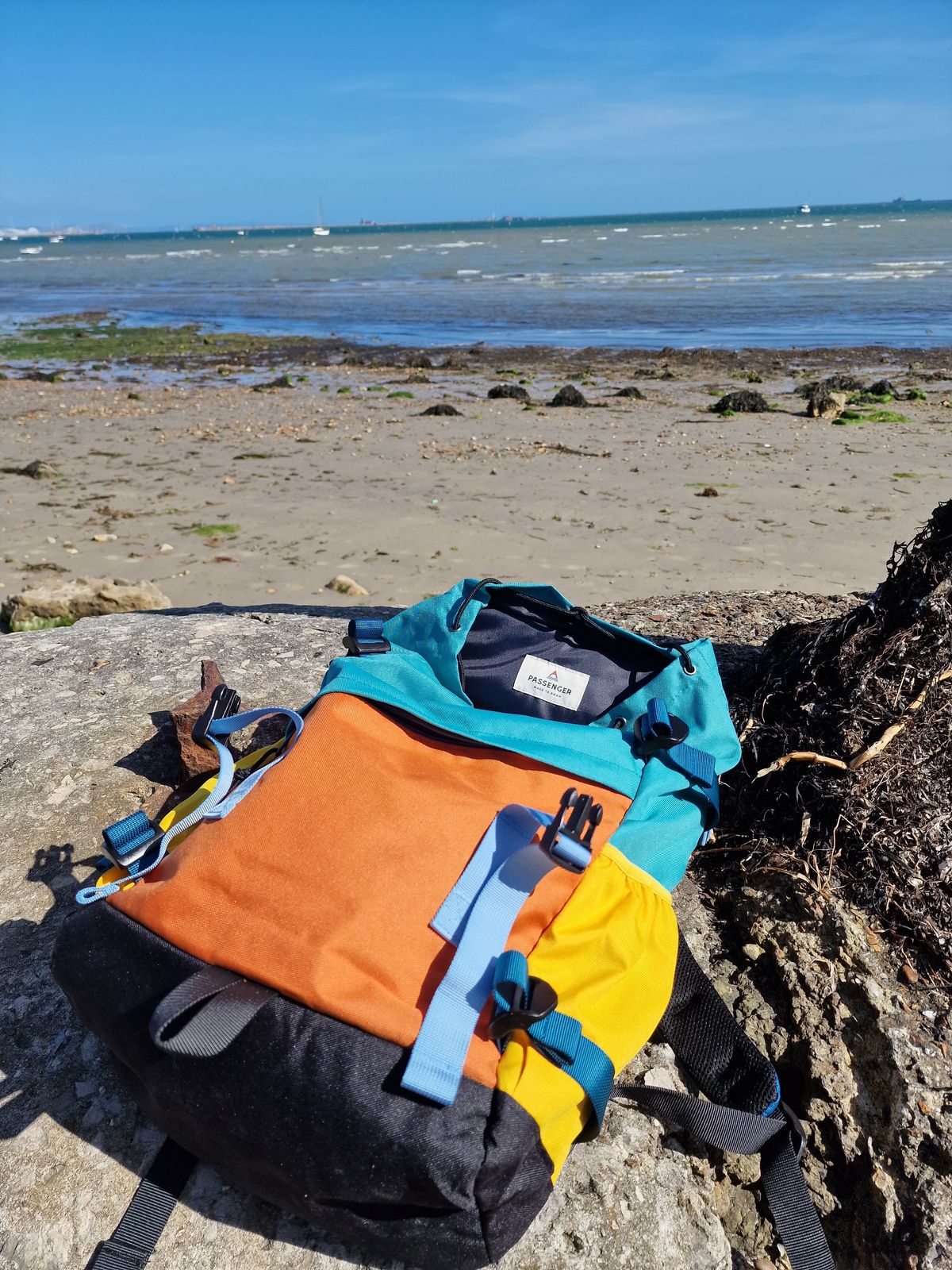 Boondocker 26L Backpack Rich Navy/Surf Spray/Moonlight Blue  display picture 1