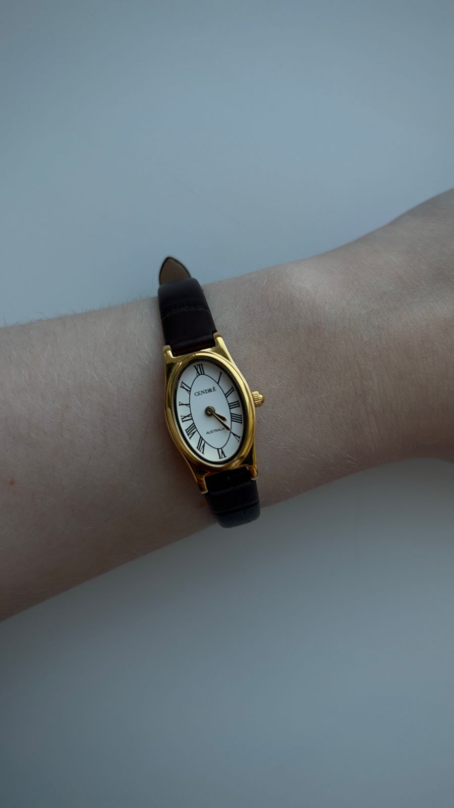 Emmeline Watch | White | 18K Gold – CENDRÉ display picture 1