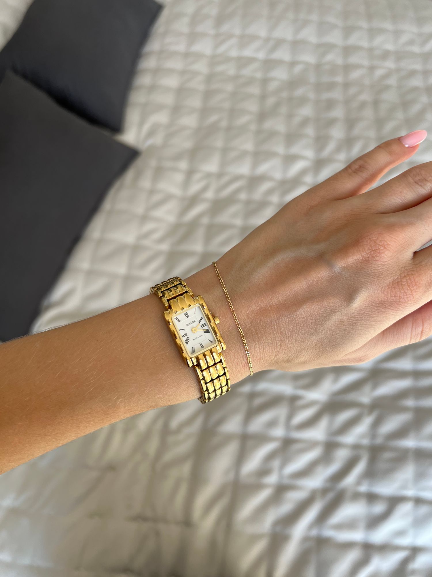Mila Watch | White | 18K Gold – CENDRÉ display picture 1
